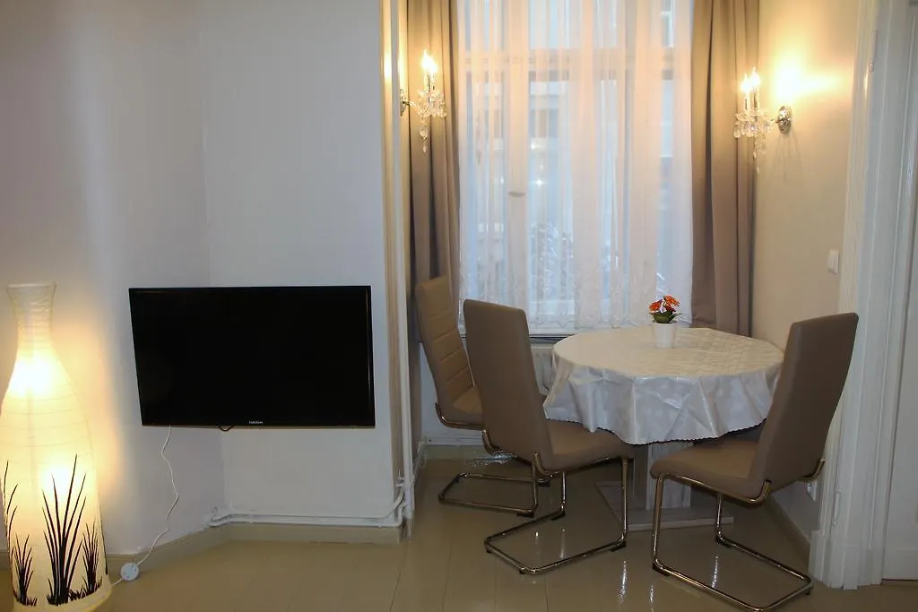Stars Berlin Apartments Essener Straße 0*,